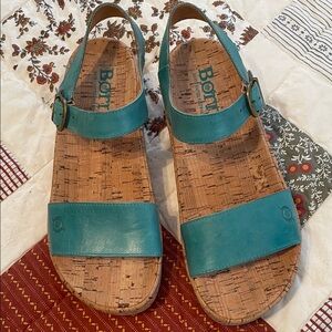 Born Leather Upper Stacked Sandals in a beautiful Turquoise  color in size 8M